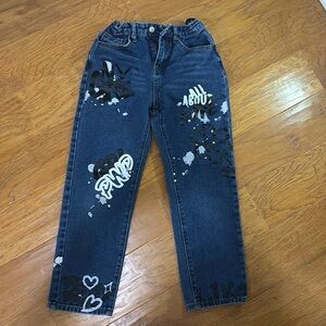 Shein graphic jeans. Size 140 (9)